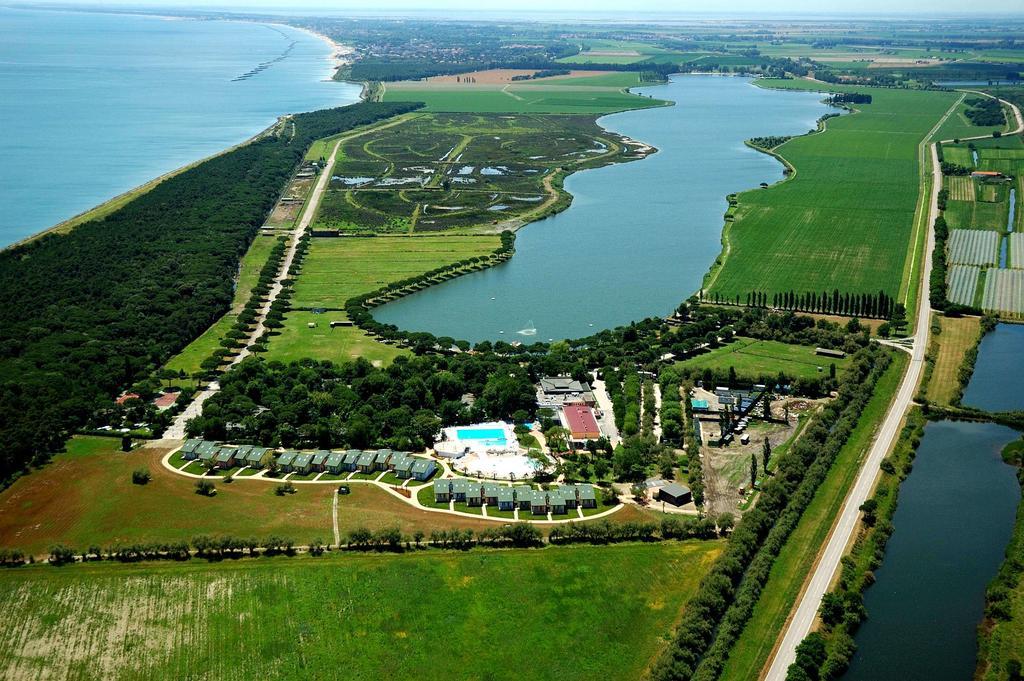 Club Village & Hotel Spiaggia Romea Lido di Volano Exterior photo