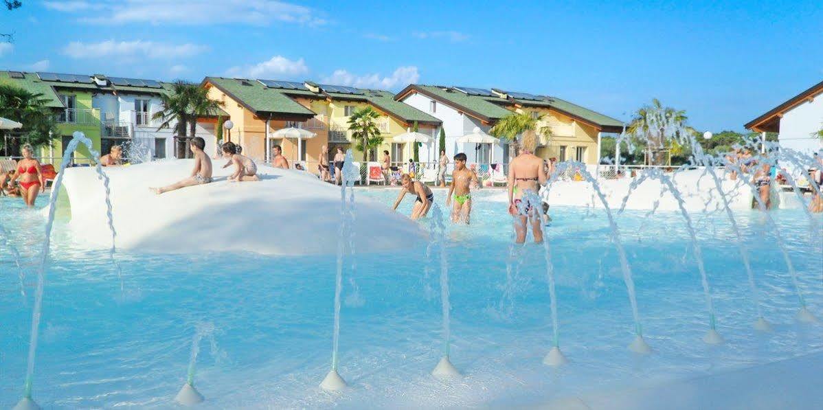 Club Village & Hotel Spiaggia Romea Lido di Volano Exterior photo