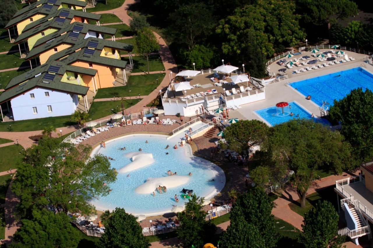 Club Village & Hotel Spiaggia Romea Lido di Volano Exterior photo